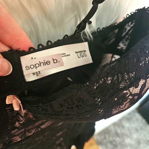 Sophie B Lace Detail Ruffle Skirt Bottom Push Up Chemise - Picture 4 of 5